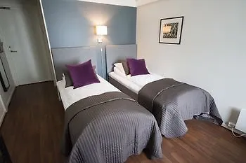 Saltstraumen Og Fjordhytter